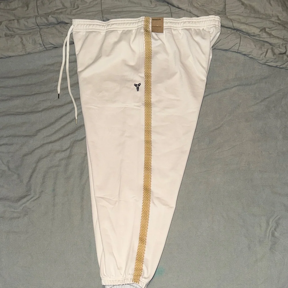 Nike Kobe Year Of The Mamba Therma-Fit Basketball Pants - Picture 5 of 10